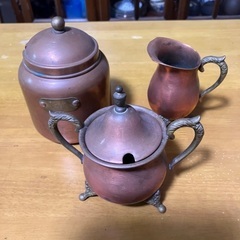 銅アンテイツク食器(ポット高さ15cm)の画像