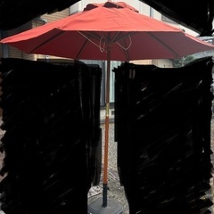 木製パラソルと台座