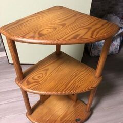 無料！美品　コーナーラック