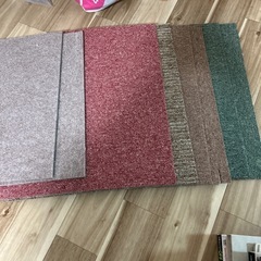正方形カーペット６枚　おまけ２枚