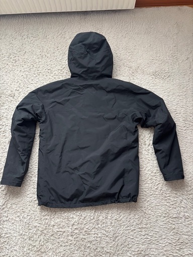 HELLY HANSEN 3WAY 脱着可能 中綿付き マウンテンパーカー