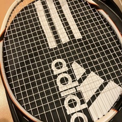競技用バトミントンラケット　カーボンの画像
