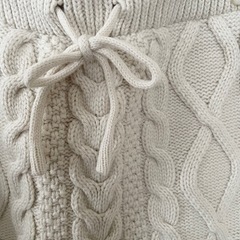 【XLサイズ】GU ケーブルニットミニスカートの画像