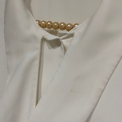 シンプルブラウスの画像