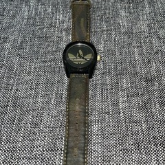 値下げします⌚️adidas腕時計 の画像