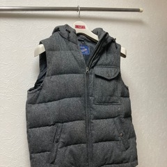 ダウンベスト
