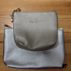 (決まりました)ゴールドポーチ2個セット