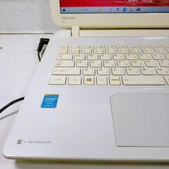 SSDメモリ8gbWindows11簡単すぐ使えるノートパソコンカメラ付きPCの画像