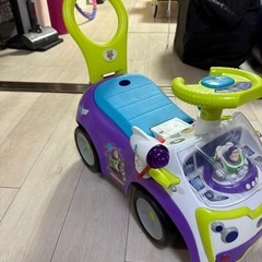 バズ手押し車
