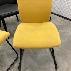 【kj073】人気中古 ニトリ ファブリック モダン スチール　食卓椅子　アームレスチェア　ダイニングチェア　検)一人暮らし　ファミリー　冷蔵庫　洗濯機　オフィス　事務　テーブル　ラック　収納　家具　ソファ　キッチンの画像