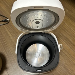 マイコン式炊飯器 ホワイト BKR-31 [3合 /マイコン]の画像