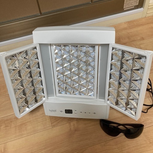 美ルル　LEDライト　　美顔器