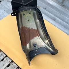 ヤマハ純正リアフェンダー一式、SR125で使用の画像