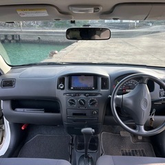 トヨタ　プロボックス　4WD パワステ　パワーウィンドウ　キーレス　AT ABS 集中ドアロック　フルフラット　ナビ　ETC 貨物車　積載400kg ダブルエアバッグ　DXコンフォート　低排出ガス　衝突安全ボディ　バン　営業車／現場車／商用車　記録簿ありの画像