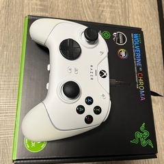 Razer Wolverine Chromaのホワイトコントローラー
