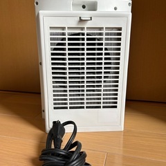 YUASA セラミックファンヒーター　YA-S1260P 1200W ユアサ セラミックヒーターの画像