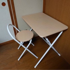 折りたたみ式デスクチェア