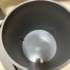 オムニウッティ　ゴミ箱　の画像