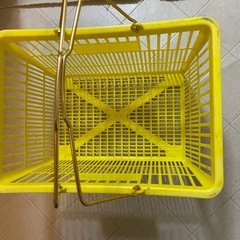 買い物かごの画像