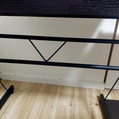 パソコンデスクの画像