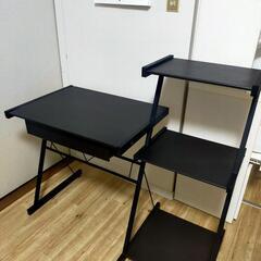 パソコンデスクの画像