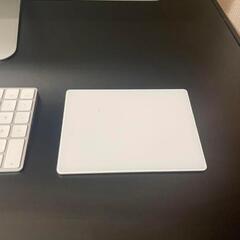 I mac 27インチ
CPU種類···Corei7(2020年のi9相当です)
コア数···8コア
メモリ容量···40GB
グラボ···8GB
OS···Mac OS
SSD容量···1TB
の画像
