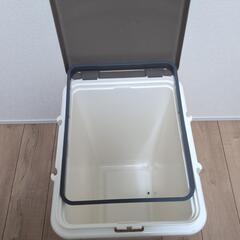 ゴミ箱  45リットルの画像