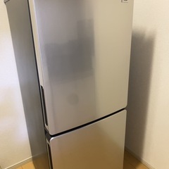 2022年製　冷蔵庫　148L