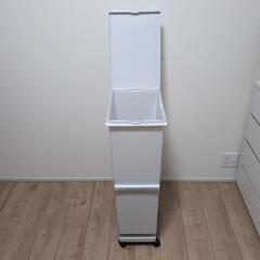 【使用期間：半年】ニトリ 2段式ゴミ箱 スリム分別ペール 55リットルの画像
