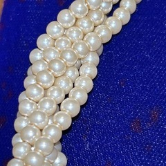 【値下げしました】上品6重ねパールネックレスの画像