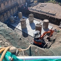 ⚠️急募⚠️人が足りません！助けてください！【月収25万位〜37万位】斫り仕事！未経験でもOK！！！年齢不問！！！皆でわきあいあいと仕事！の画像