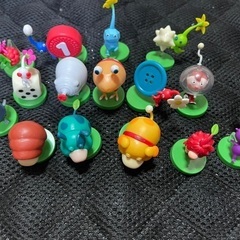 セット売り　ピクミン チョコエッグ