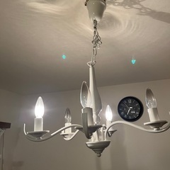 シャンデリア　IKEA　照明　の画像