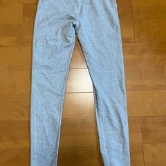アンダーアーマーレギンスの画像
