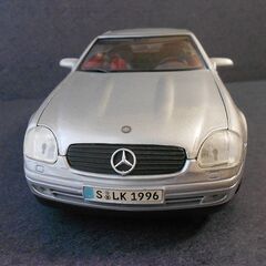 メルセデスベンツ SLK230 1/18 Maisto マイスト シルバー ミニカー モデルカーの画像