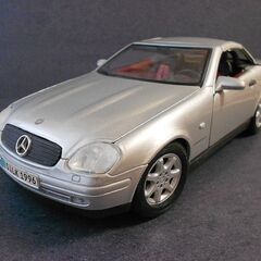 メルセデスベンツ SLK230 1/18 Maisto マイスト...