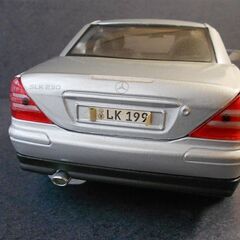 メルセデスベンツ SLK230 1/18 Maisto マイスト シルバー ミニカー モデルカーの画像