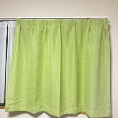 カーテン 100×100 黄緑色左右1セット