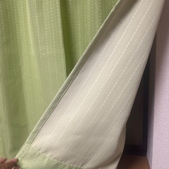 カーテン 100×100 黄緑色左右1セットの画像