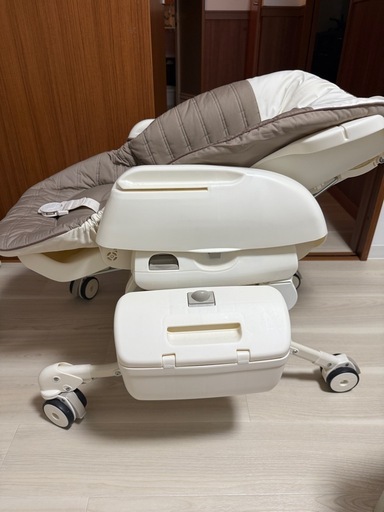 コンビ ネムリラ オートスウィング Simplight 電動ハイローチェア 電動