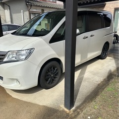 売り切り　日産 セレナ C26 パールホワイト 20G ミニバンの画像