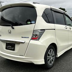 コミコミ🚘車検2年付！7人乗！ナビ！TV！バックカメラ！ETC！両側パワースライドドア！クルコン！フリードハイブリッド！の画像