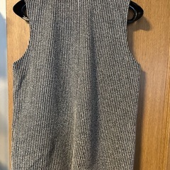 3月中のみ取引可‼️【新品未使用、レディースベスト❣️】の画像