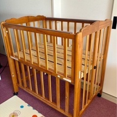 ベビーベッド 木製 新生児 高さ調整 赤ちゃん ベビー用品収納 キャスター付き ベビーサークル スライド開閉扉 ベッドの画像