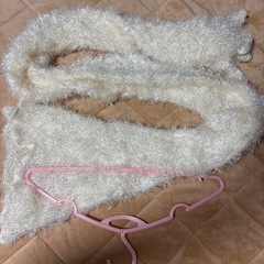 ふわふわ　ストール　白
