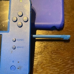Nintendo 2DS✨SDカードとカバー付き✨2DS本体✨ブルー✨の画像