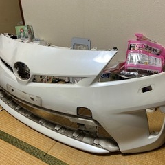 30プリウスフロントバンパー
