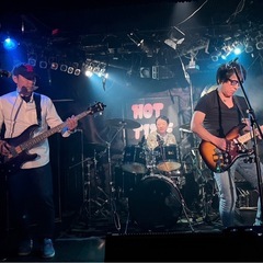 ベースさん急募。まだ決まっていませんが一時中断します。