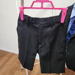 子どもスーツの画像