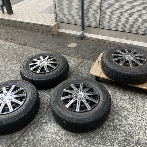トヨタ ハイエース レジアスエース 200系 スチールホイール 鉄チン 15インチ　6穴 195/80R15 107/105L LT　タイヤ　４本セット
